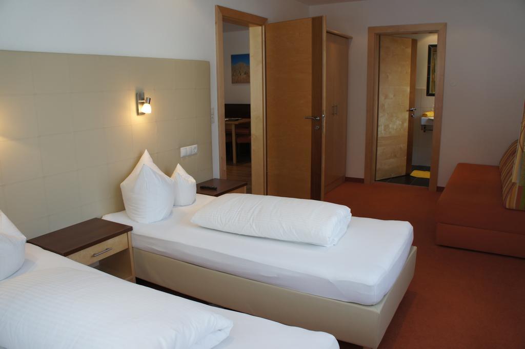 Alpinea Appartements Ischgl Buitenkant foto