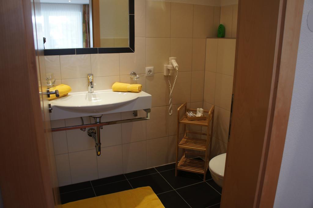 Alpinea Appartements Ischgl Buitenkant foto