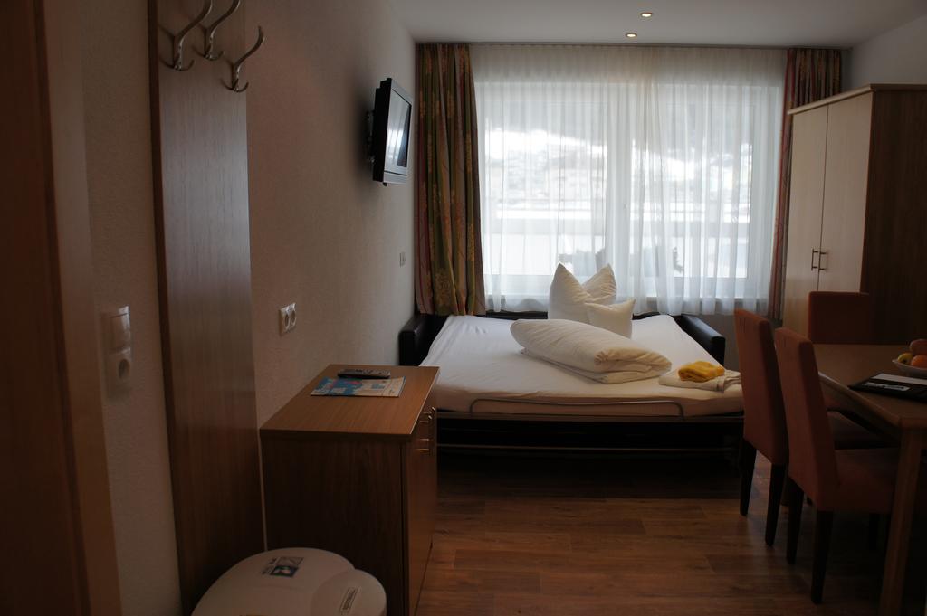 Alpinea Appartements Ischgl Buitenkant foto